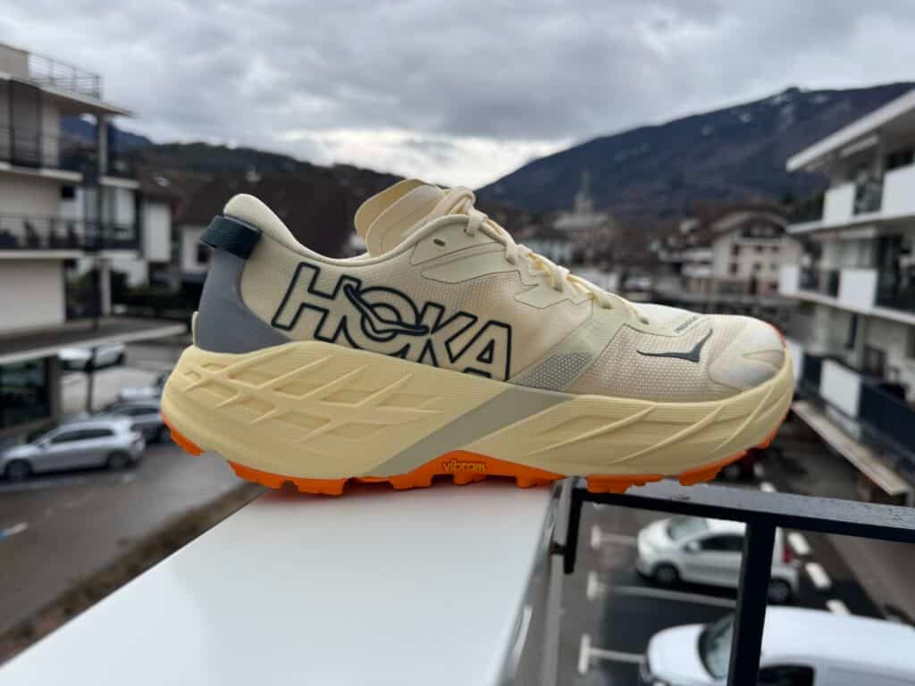 Photo of the hoka speedgoat 7 lateral side